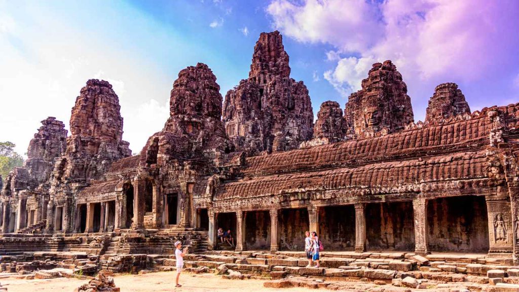 Why Siem Reap Minivan Rentals Are the Best Choice for Exploring Temples in 2024